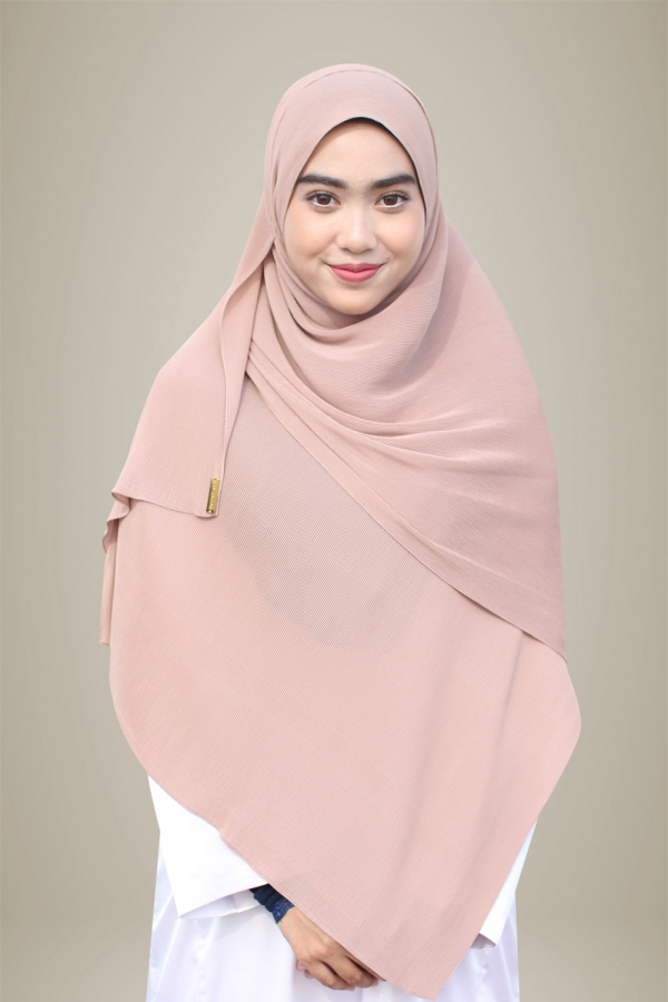 Hasna Pleated Plain - Chic Sand Hasna Pleated Plain - Chic Sand